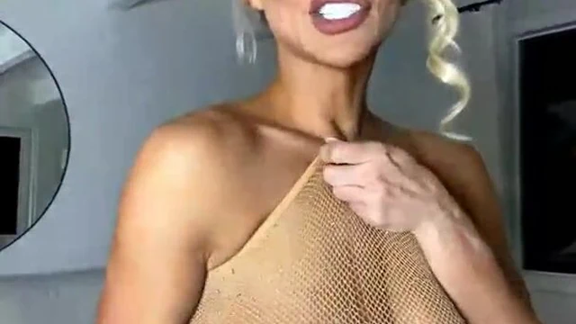 Lindsey Pelas Nude Titty Livestream Leak Sex Video