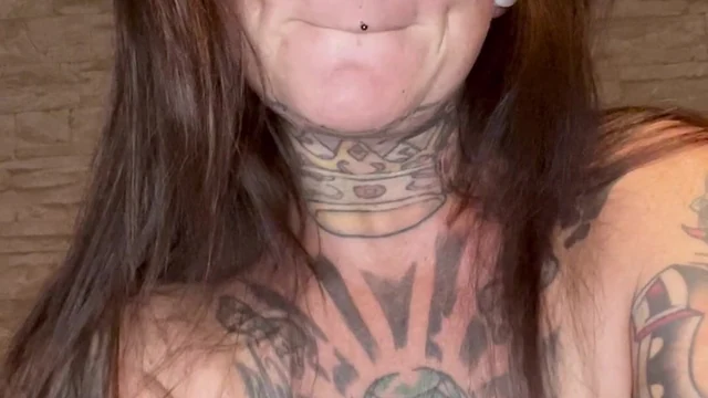 Justroxy Strips Her Bra And Squeezing Big Nude Boobs Onlyfans Leak