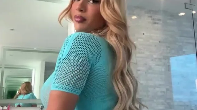 Amirahdyme In Seethrough Big Booty Playing Leaked Video