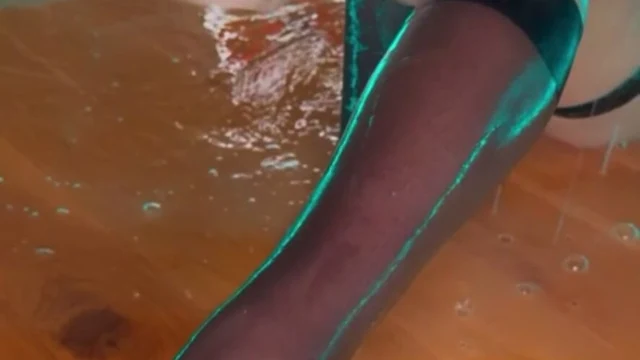 Lunas_dojo Teasing On Floor With Slime Onlyfans Leaked Video