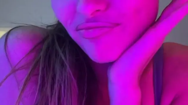 Megnutt02 Jumping Till Her Nude Nips Slips Out Leaked Porn