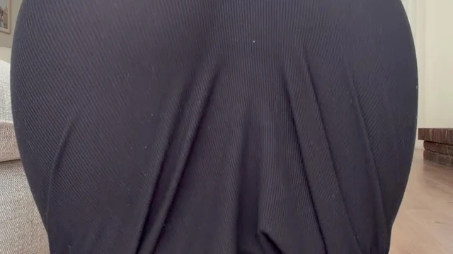 Lilith Cavaliere Lifts Up Her Blackfrock In Doggy Flashing Naked Booty Leak Onlyfans