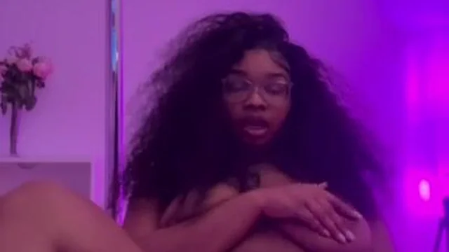 Toospicy_of Black Babe Masturbating Pussy With Nude Leak Onlyfans Video