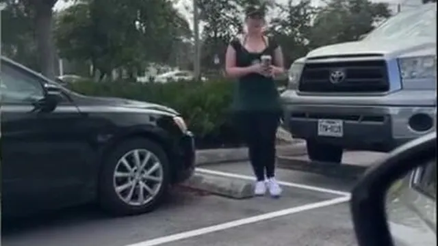 Becky Crocker W Damion Dayski Starbucks Employee Fucked In Washroom Leak Onlyfans