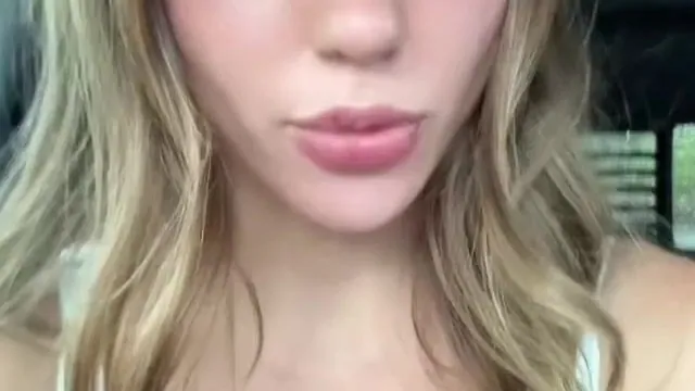 Anyalacey Fuck Solo In The Car Onlyfans