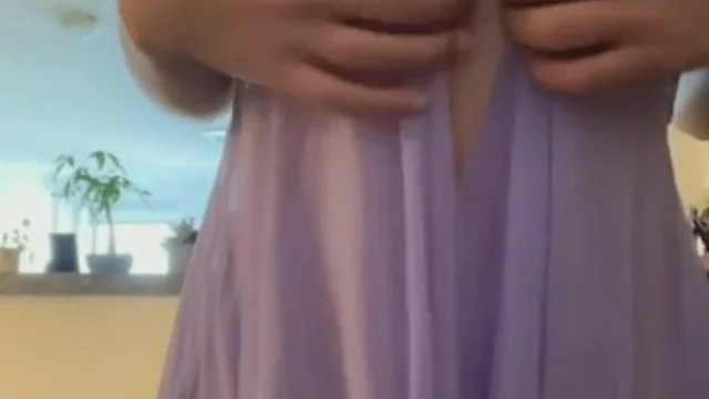Sophie Mudd Big Boobs Teasing In Nightdress Onlyfans Leak