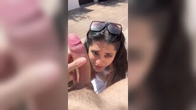 Yasmina Khan AKA Pengaliprincess Fucks On The Terrace While Neighbor Watches​ screenshot