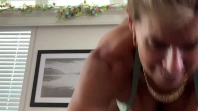 Mary Burke Milf Doing Exercises With Both Tits Pop Out Onlyfans