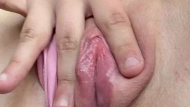 Cutielesya Nude Pink Pussy Drips Juice Onlyfans