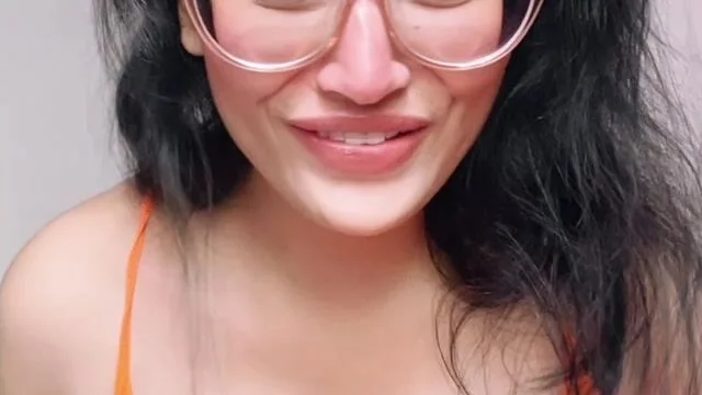 Kajal Pandey Bounce Big Tits And Touching Them In Orange Dress