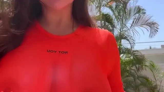 Louisakhoyanski Nude Nipples Washing With Water Outdoor Onlyfans Video