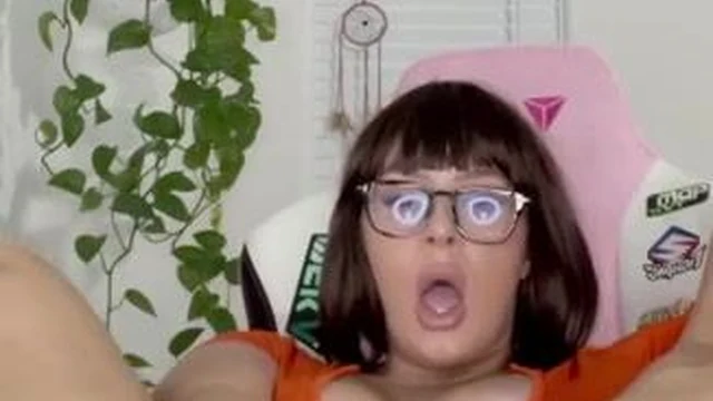 Zoë Renea Pleasures Herself With A Toy In Velma Outfit