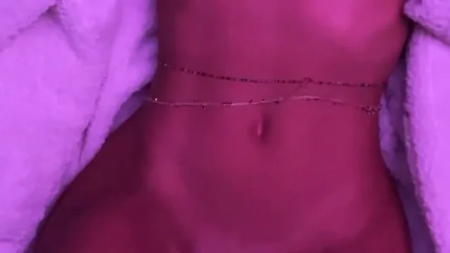 Medusamoon9 Full Nude Teasing Herself On Bed Onlyfans