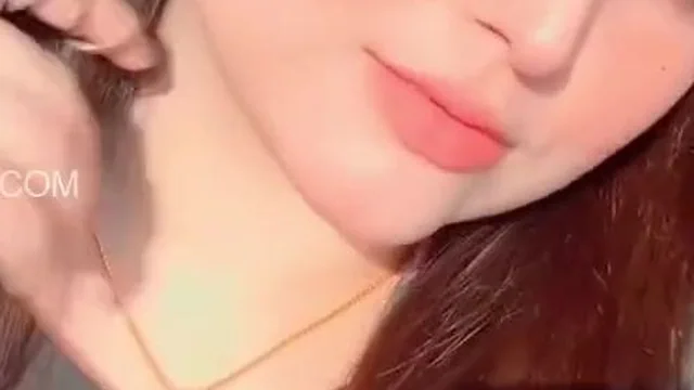 Stunning Girlfriend Enjoys Intense Hardcore Fucking