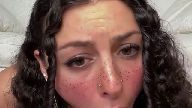 Starrysighh Teases With JOI Before Pleasuring Herself