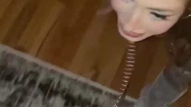 Elise Laurenne Pleasures Herself On A Leash