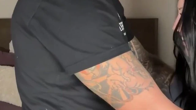 Miamoxiee Sucks Cock Before Hardcore Fucking