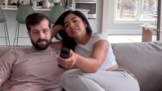 BonnieAndClyde Rides Her Partner’s Hard Shaft
