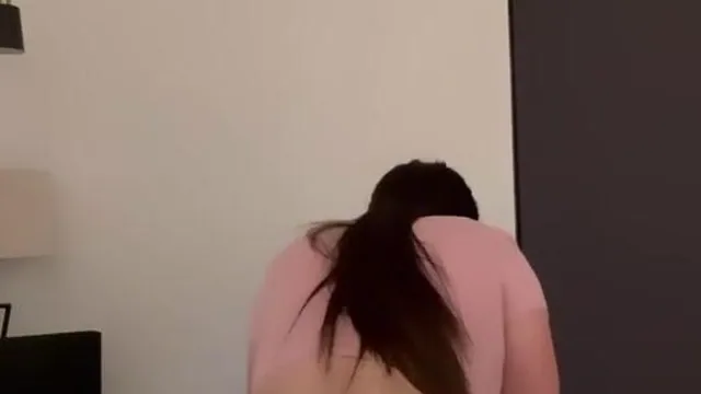 Alinaxrose Rides A Thick Torso Mounted Dildo