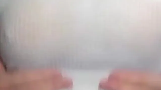 Charlotte Parkes Strips Live Before Steamy Shower Session