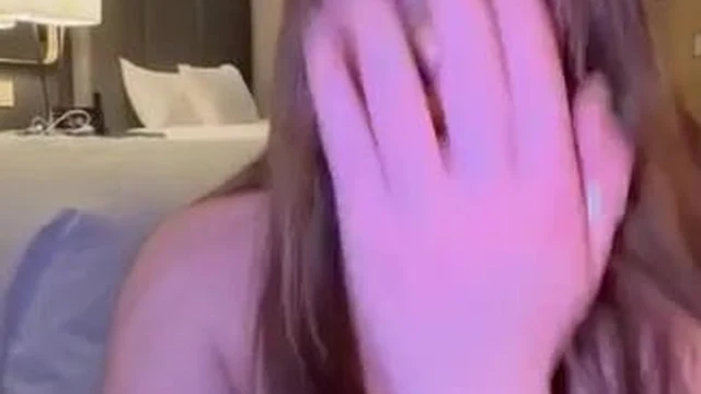 Onlysabrena Delivers A Messy Blowjob In A Luxury Suite