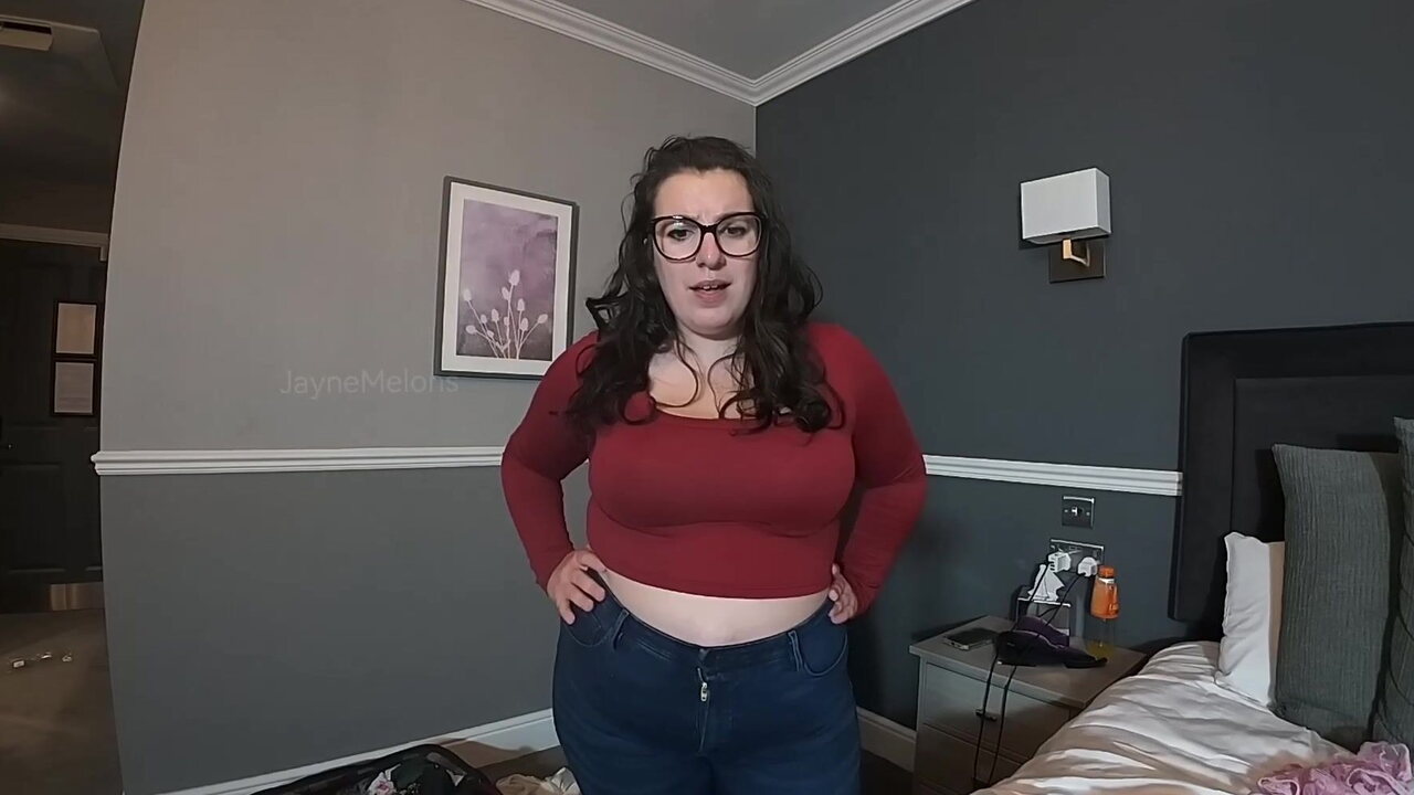 Jayne Melons Seduces In Sexy Stepmom Lingerie