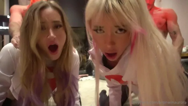 Browinaurora And Her Friend Sucking Two White Guys Onlyfans Video