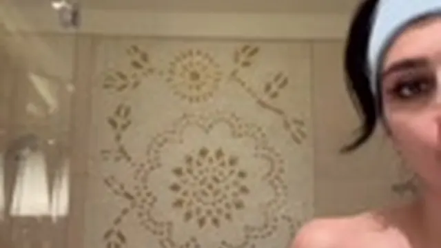 Mia Khalifa Big Nude Tits Out Doing Makeup Onlyfans Sextape