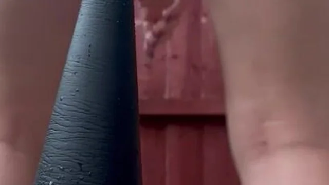 Leahshorty Rides Huge Alien Black Toy In Her Tight Pussy Leak Sextape