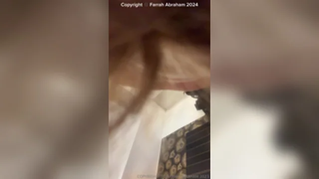 Farrah Abraham Livestream Getting Fucked By Masked Camera Guy Onlyfans Video screenshot